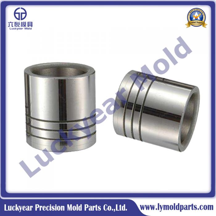 Guide Bushing with Oil Groove