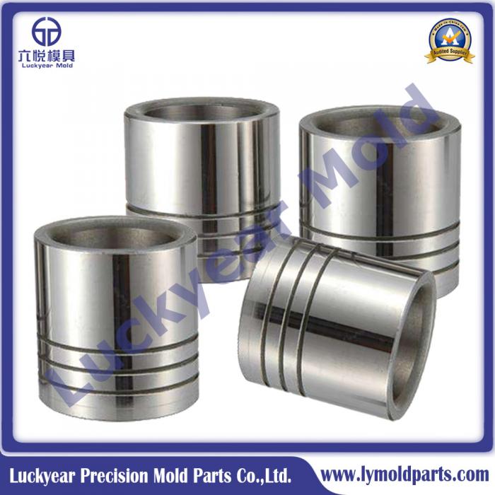 Guide Bushing with Oil Groove